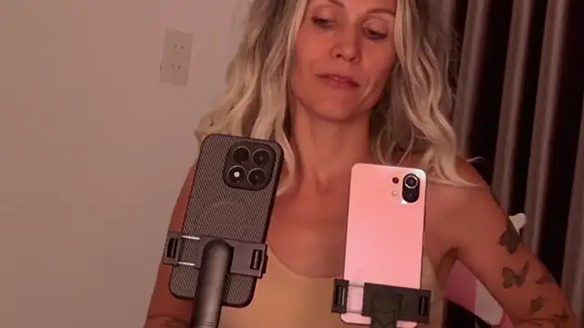 betty xoxoo online show from April 2026 01:17:01 PM