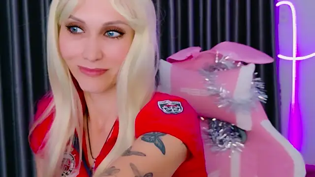 betty xoxoo online show from February 2026 11:17:01 AM