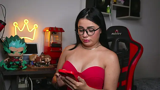 Juliethassmith3 online show from January 2026 05:42:02 PM