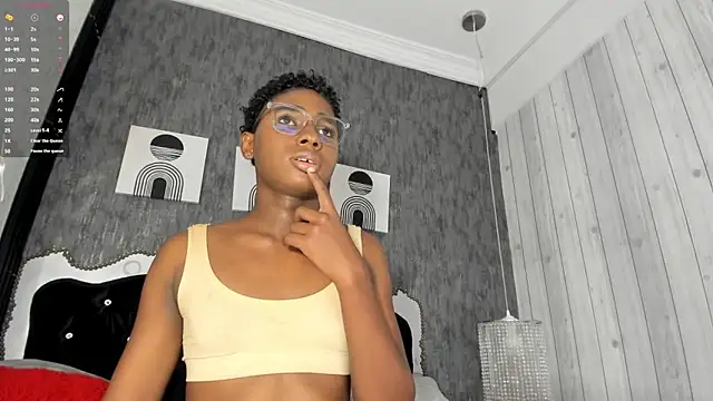 teylor lovee online show from April 2026 08:15:02 PM