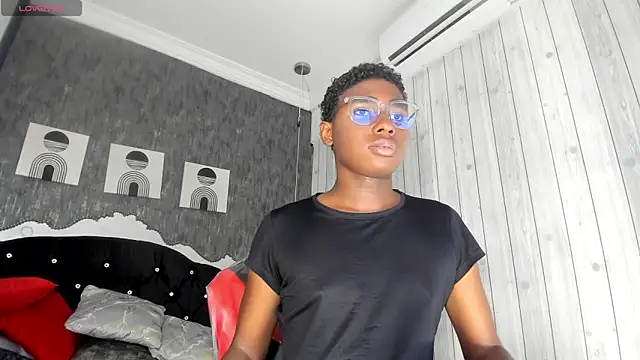 teylor lovee online show from March 2026 08:37:01 PM