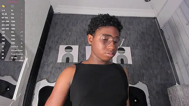 teylor lovee online show from April 2026 08:37:01 PM