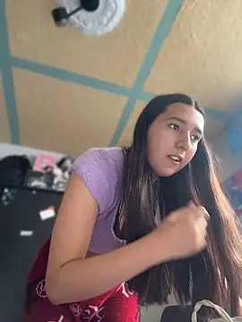 Alix Rousses21 online show from April 2026 06:10:02 PM