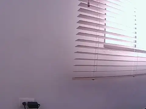 Fernanda andrew online show from March 2026 04:45:01 PM