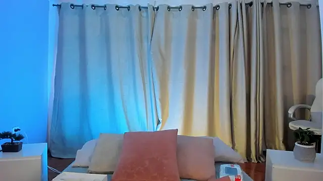 Snapshot of Amy_Parkker chatting on April 2026 12:50:02 PM Amy Parkker online show from April 2026 12:50:02 PM