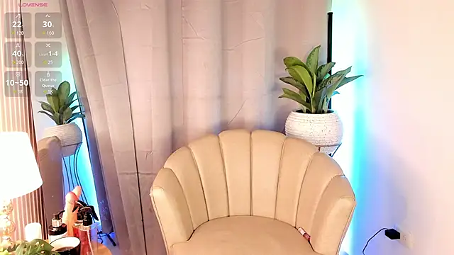 Snapshot of Mia_mystic_ chatting on January 2026 12:52:02 PM Mia mystic online show from January 2026 12:52:02 PM