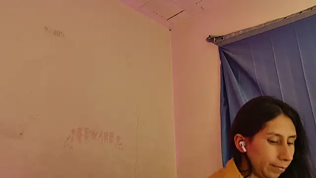 MoonLipsON- online show from April 2026 08:31:01 AM