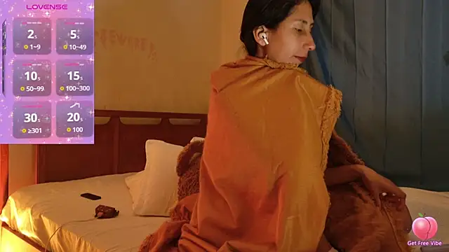 MoonLipsON- online show from March 2026 01:02:01 AM