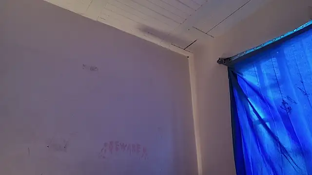 MoonLipsON- online show from April 2026 04:46:01 PM