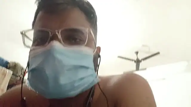 Snapshot of Big1Heart chatting on December 2025 07:30:01 PM Big1Heart online show from December 2025 07:30:01 PM