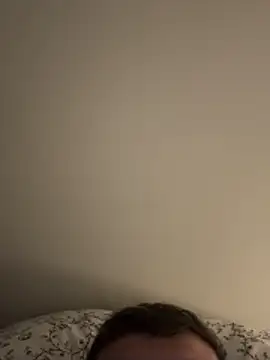 Snapshot of Davvidsm chatting on December 2025 10:48:01 PM Davvidsm online show from December 2025 10:48:01 PM