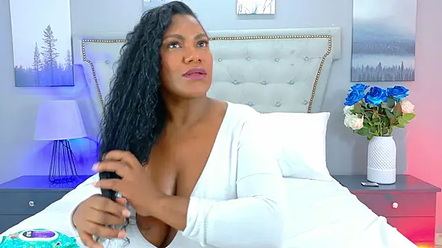 AnnieLeigt online show from March 2026 01:05:01 PM