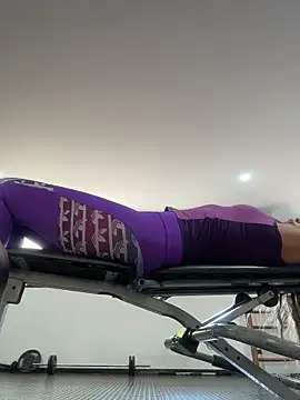 sandrafarrely online show from April 2026 06:22:01 PM