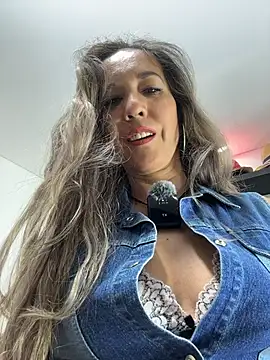 sandrafarrely online show from April 2026 02:19:01 AM