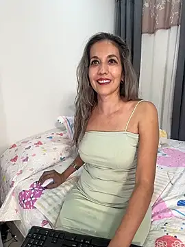 Snapshot of sandrafarrely chatting on December 2025 11:48:02 PM sandrafarrely online show from December 2025 11:48:02 PM