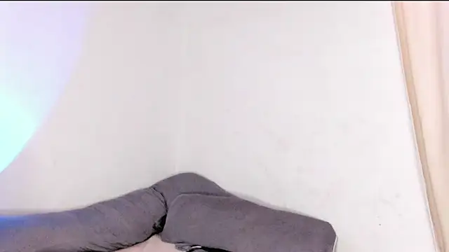 Snapshot of Nyxaraaa chatting on December 2025 05:18:02 PM Nyxaraaa online show from December 2025 05:18:02 PM