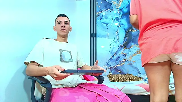 Valentina and sneider  online show from February 2026 07:02:01 PM