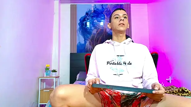 Valentina and sneider  online show from April 2026 10:17:02 PM