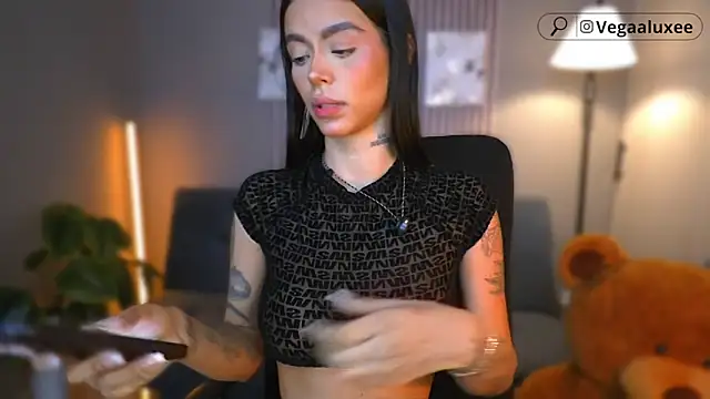 VegaLuxe online show from May 2026 01:39:02 PM