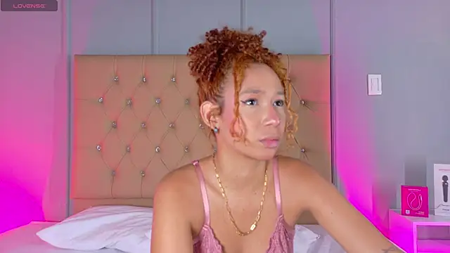 EmmaLawrence  online show from April 2026 03:12:01 AM