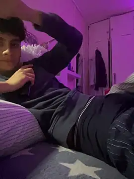 Snapshot of hungspanishtwink chatting on January 2026 10:49:01 PM hungspanishtwink online show from January 2026 10:49:01 PM