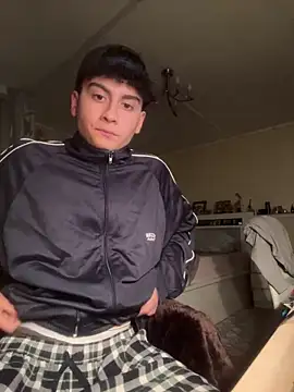 Snapshot of hungspanishtwink chatting on January 2026 07:39:01 PM hungspanishtwink online show from January 2026 07:39:01 PM