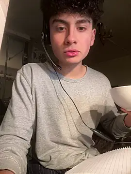 hungspanishtwink online show from February 2026 07:45:01 PM