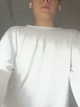 hungspanishtwink online show from February 2026 12:02:02 AM