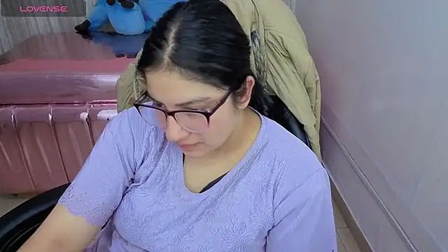 eva smit t online show from February 2026 02:45:02 AM