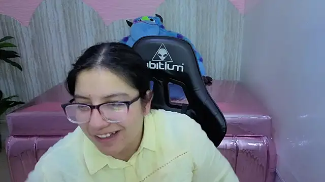 eva smit t online show from March 2026 02:46:01 AM