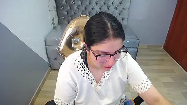 eva smit t online show from February 2026 02:30:01 AM