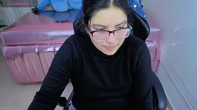 eva smit t online show from March 2026 02:25:02 AM