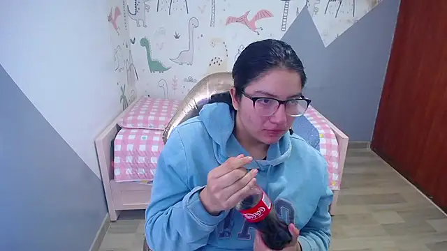 eva smit t online show from January 2026 02:28:02 AM