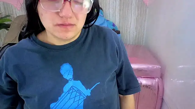 eva smit t online show from March 2026 08:26:33 AM