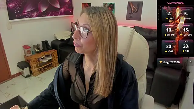 Snapshot of Scarlett_079 chatting on January 2026 11:58:02 AM Scarlett 079 online show from January 2026 11:58:02 AM