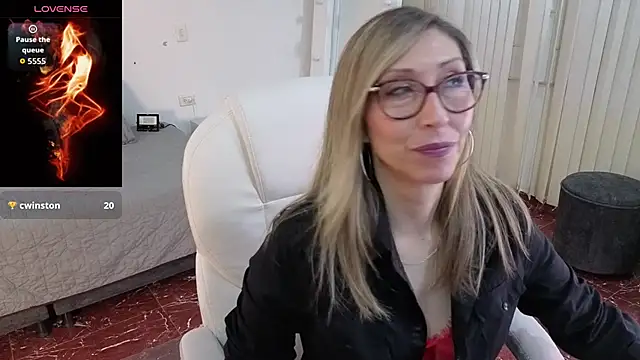 Snapshot of Scarlett_079 chatting on February 2026 11:52:02 AM Scarlett 079 online show from February 2026 11:52:02 AM