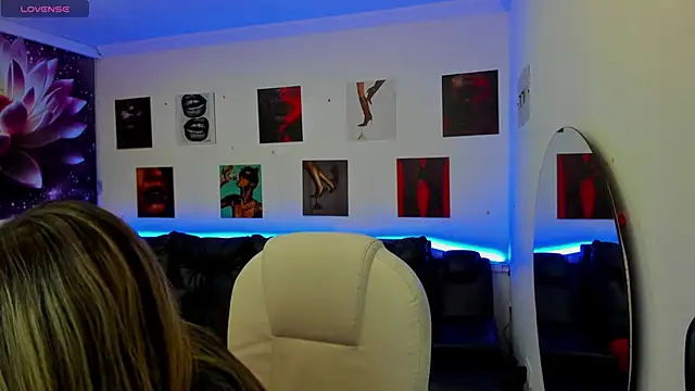 Snapshot of Scarlett_079 chatting on February 2026 11:43:02 AM Scarlett 079 online show from February 2026 11:43:02 AM