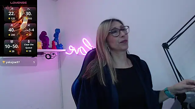 Snapshot of Scarlett_079 chatting on January 2026 12:01:01 PM Scarlett 079 online show from January 2026 12:01:01 PM