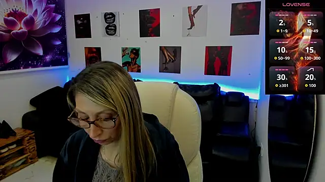 Snapshot of Scarlett_079 chatting on February 2026 11:41:01 AM Scarlett 079 online show from February 2026 11:41:01 AM