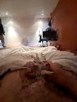 Snapshot of treza14 chatting on December 2025 09:19:02 AM treza14 online show from December 2025 09:19:02 AM