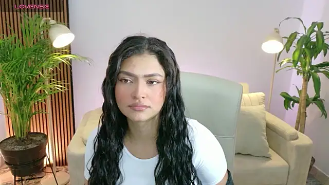 victoria   moon online show from February 2026 01:12:01 PM