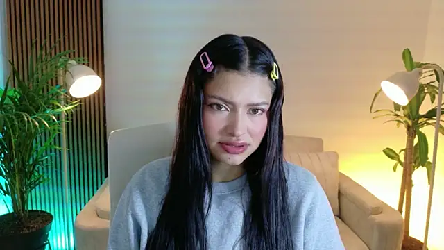 victoria   moon online show from January 2026 01:28:02 PM