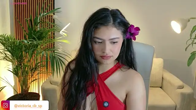 victoria   moon online show from May 2026 02:03:01 PM