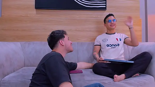 Snapshot of big__friends chatting on January 2026 02:12:01 PM big friends online show from January 2026 02:12:01 PM