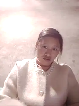 Snapshot of Meyyy09 chatting on December 2025 05:00:02 AM Meyyy09 online show from December 2025 05:00:02 AM