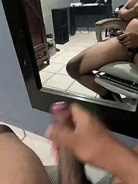 Isaackals online show from April 2026 01:00:01 AM