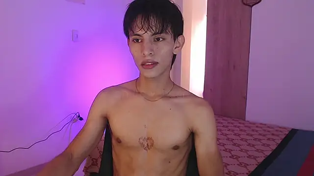 andrew courtzz online show from May 2026 07:28:02 PM