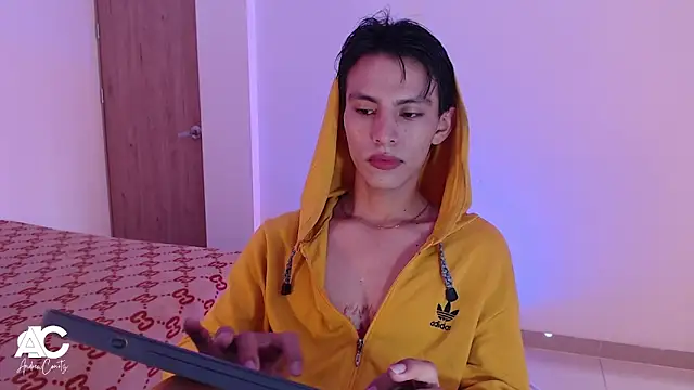 andrew courtzz online show from April 2026 08:37:02 PM