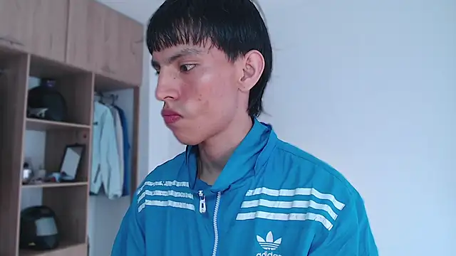 andrew courtzz online show from February 2026 07:54:02 PM