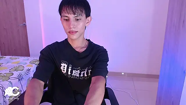 andrew courtzz online show from March 2026 09:05:02 PM